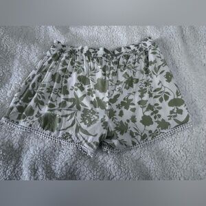 Quinn High-Waist Floral Print Shorts - Green/White